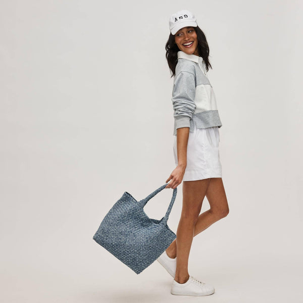 Sol and Selene - Sky's The Limit - Medium Denim Tote: Denim