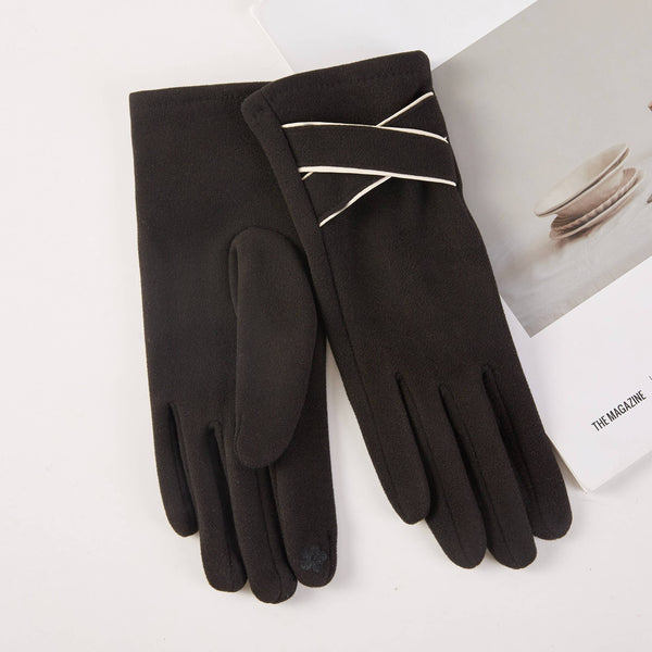 Hana: Crisscross Flat Bow Accent Cozy Winter Gloves in Black