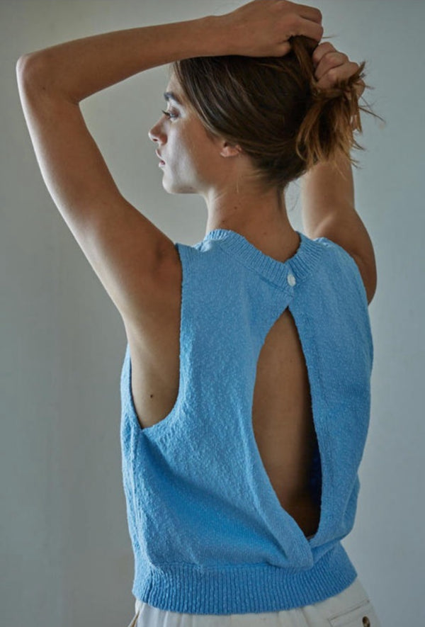 BY TOGETHER -Cecelia Light blue Sweater w/ open back