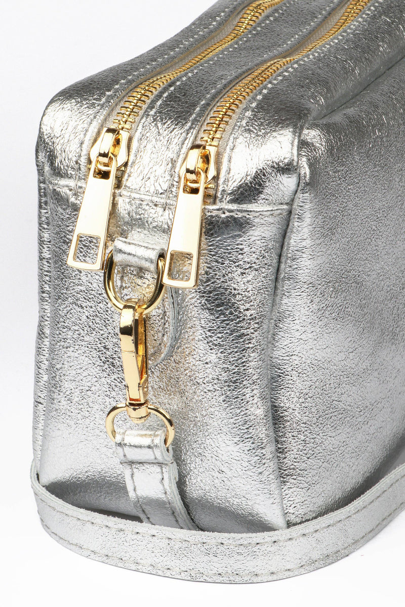 Sarta - Genuine Italian Leather Crossbody Bag in Silver: One-size