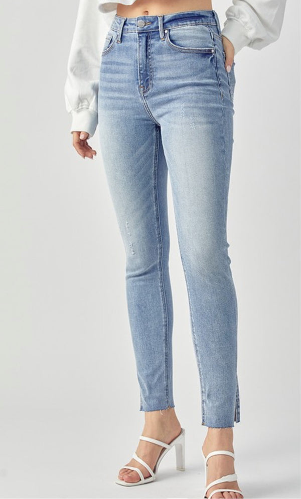 Risen- High Rise Relaxed Fit Skinny